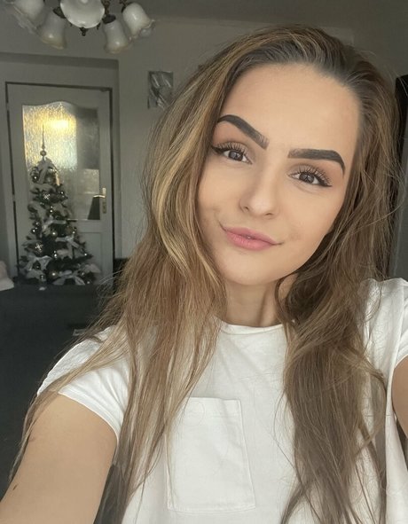 lindanew model nude photo