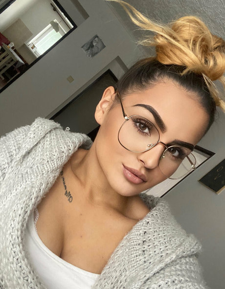 lindanew exclusive model pic