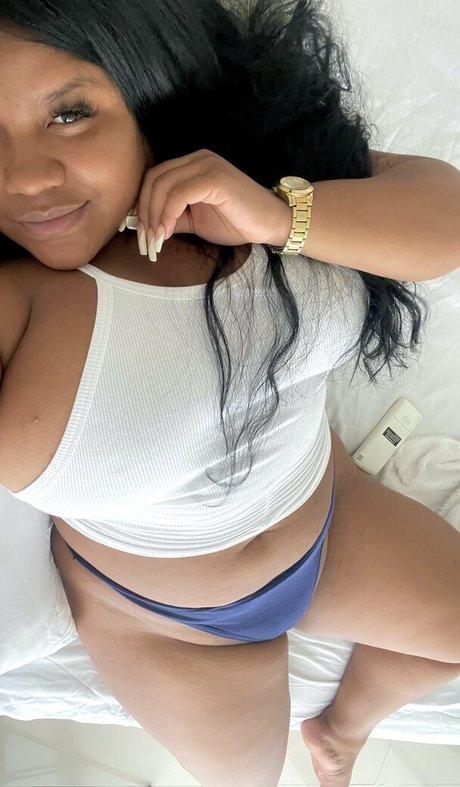 avfameoff star exclusive photo