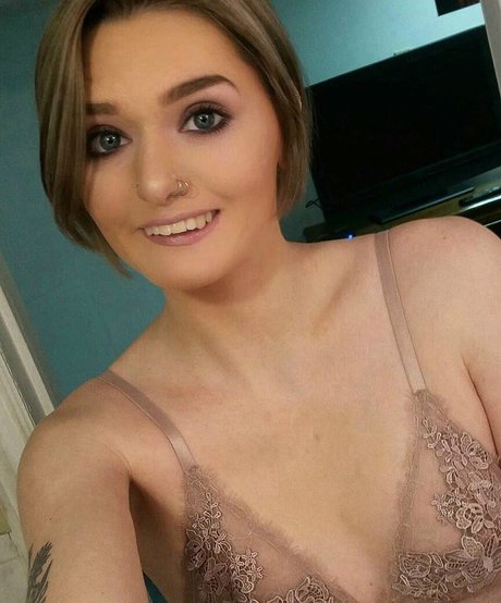 glitterbean95 pornstar nude pics
