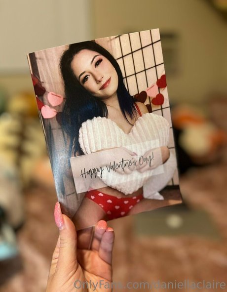 daniellaclaire model sexy pictures