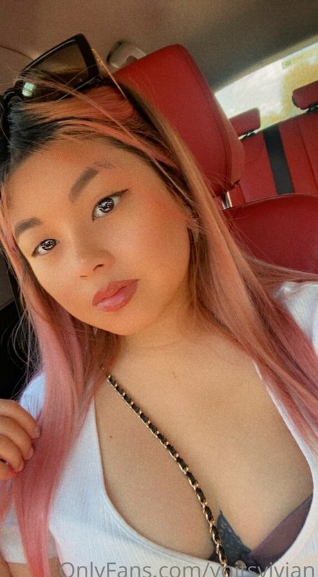 yoitsvivian naked star picture