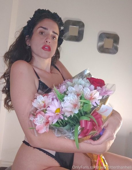 ayahotterthanhell top pornstar img