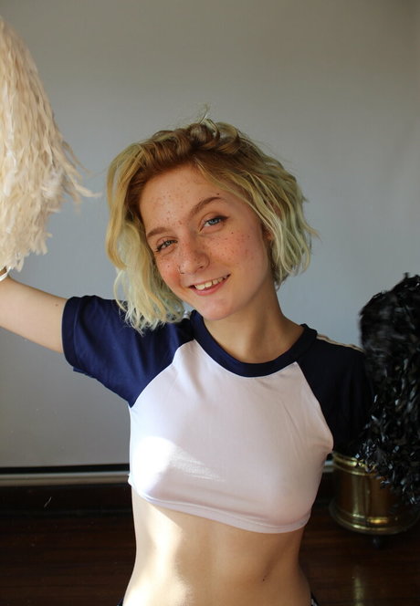 cherrylolli sfw pornstar beautiful pictures