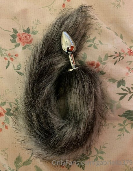 gabriella379 adult model picture