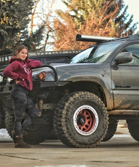 Yotalex IG exclusive star images