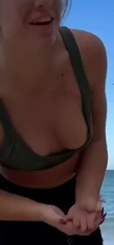 Tabitha Swatosh model nudes pics