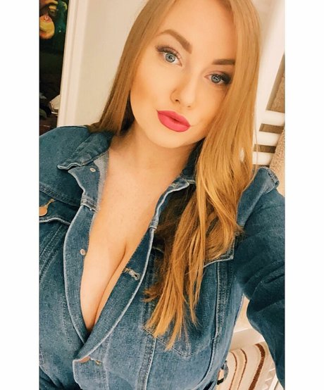 Lucy Whittingham sexy model galleries