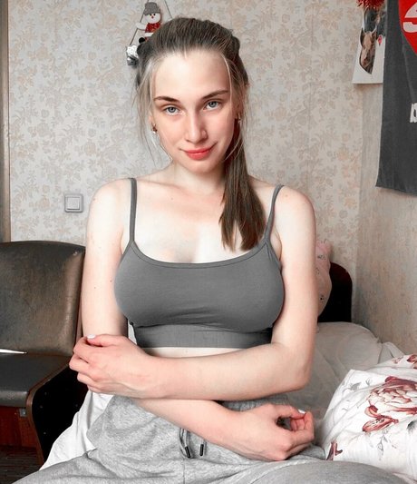 Girl Valerie erotic pornstar pictures