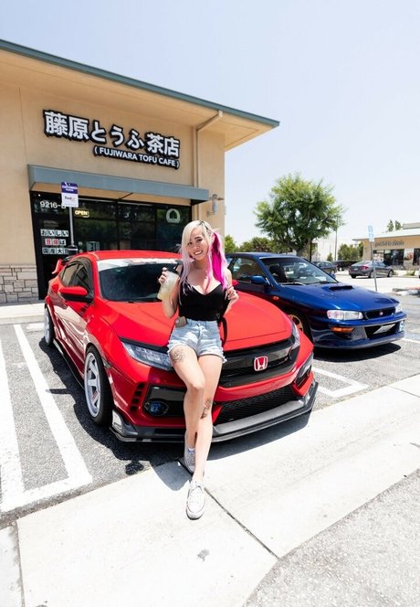 Liquid Pyro sex model pics