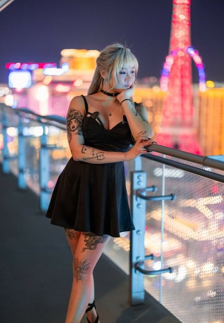 Liquid Pyro model nudes images