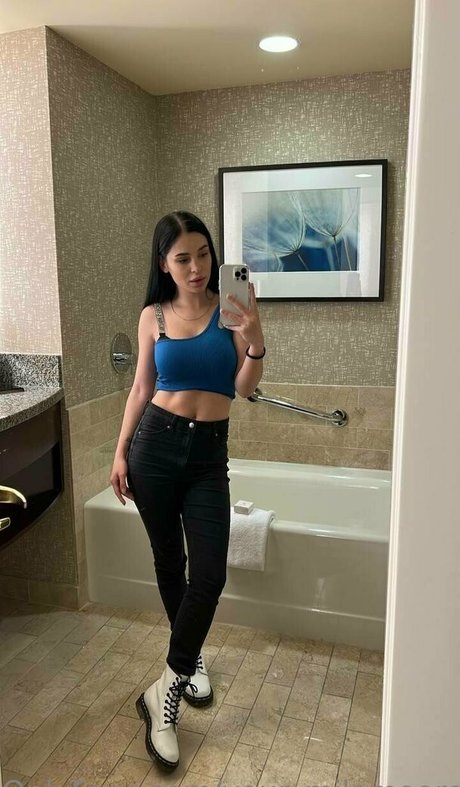 your milamoore sexy actress photos