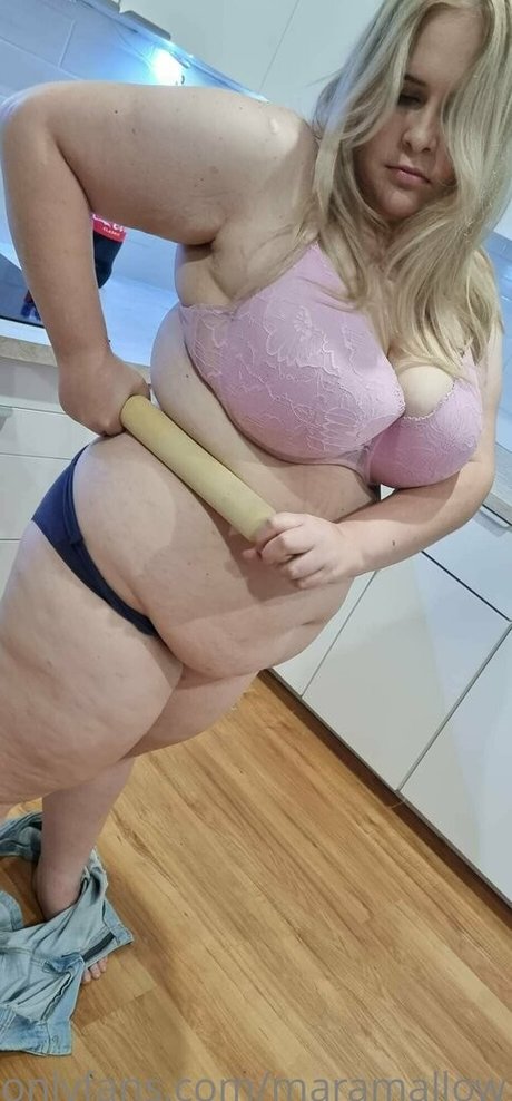 maramallow model naked pic