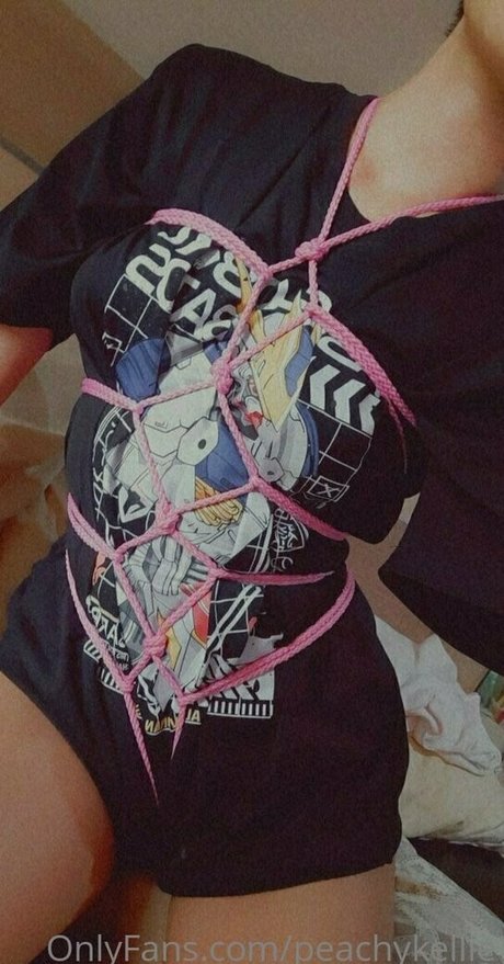 peachykellie porn model gallery