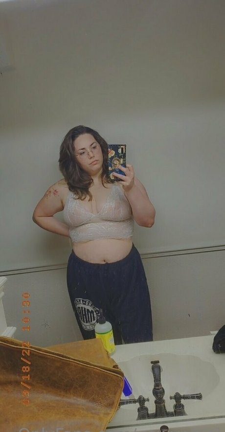 eowynmei model sex picture