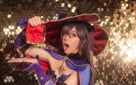 caterpillarcosfree erotic actress gallery