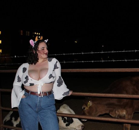 Alida Roos star top img