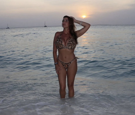 Omnimundi porn model gallery