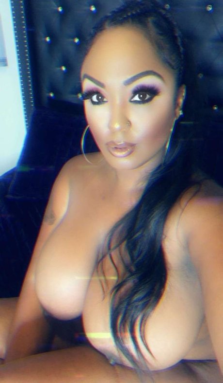Layton Benton beautiful actress pictures