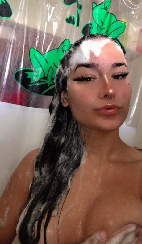 becalansky beautiful actress picture