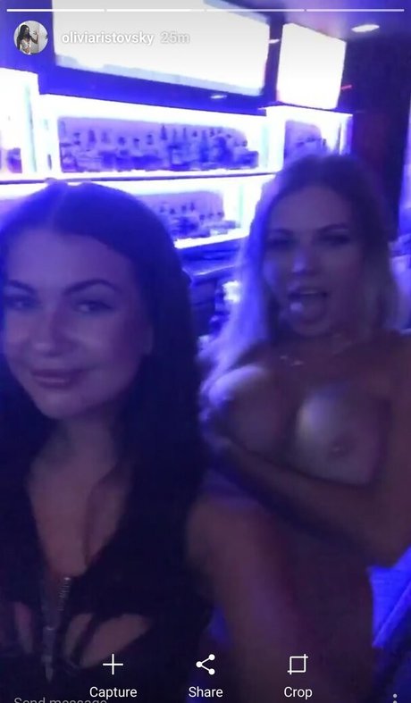 hellolana erotic actress gallery