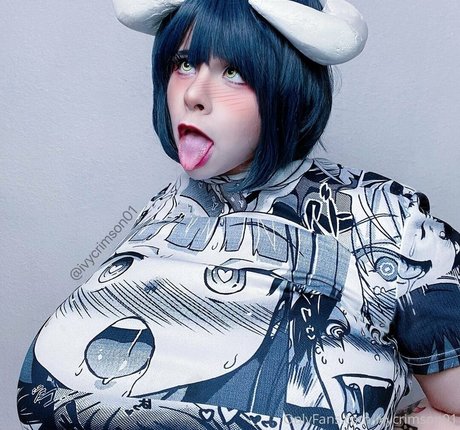 Ivy crimson01 perfect model pictures