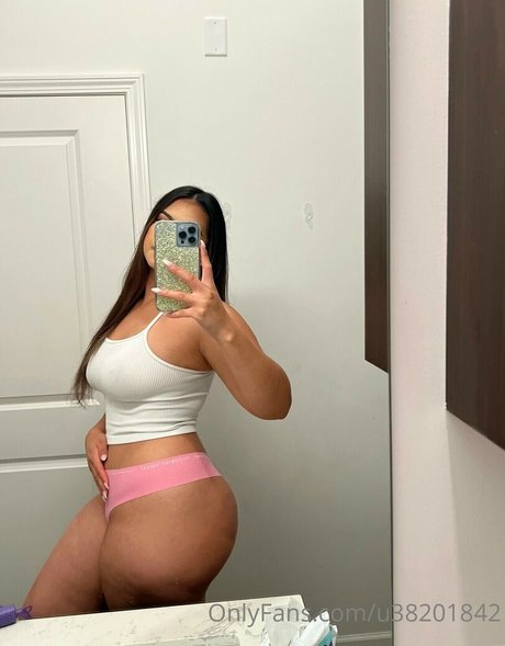 _isabelxx nude model archive