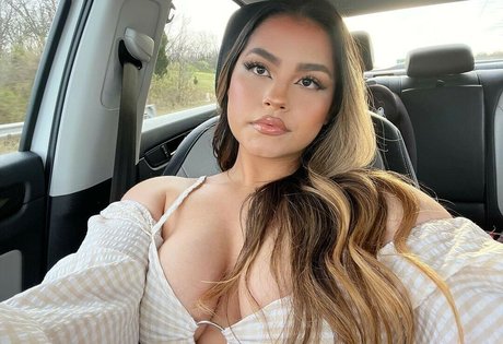 _isabelxx hd pornstar pictures