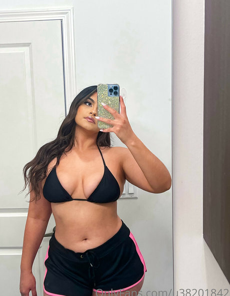 _isabelxx model sex images