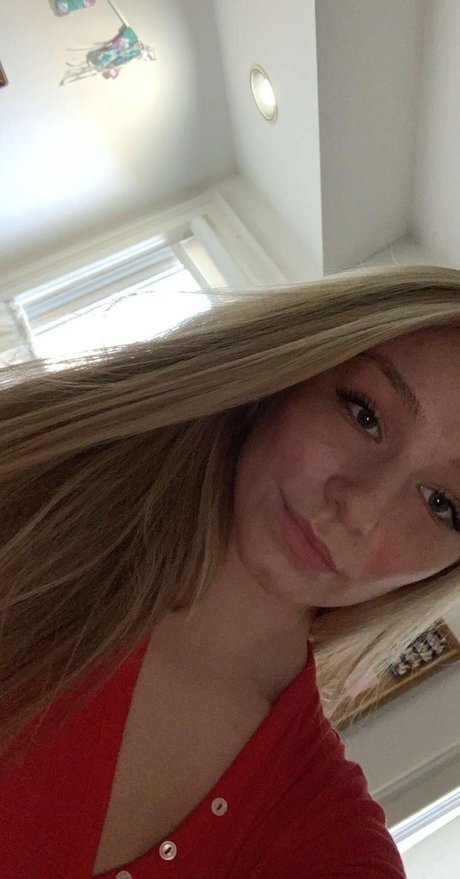 Hannah Woods model nudes picture