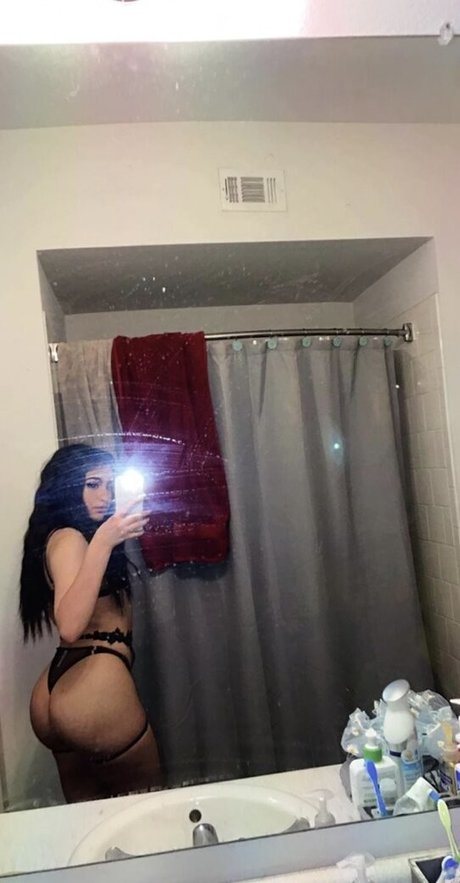 Sarah Urby model perfect pictures