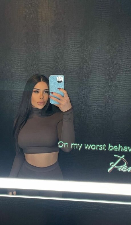 foreignbabie model adult img