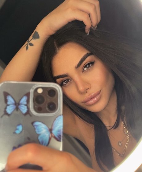 foreignbabie model nudes picture