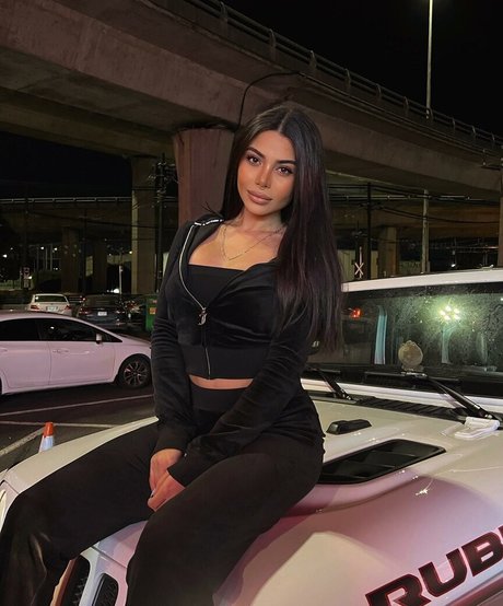 foreignbabie nudes model images