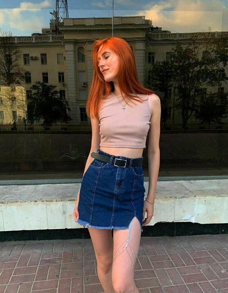 shy lilli high quality model images