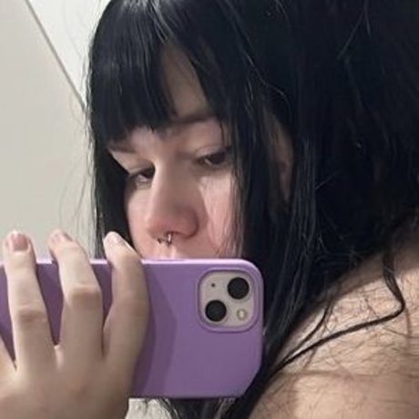 Isabela Isaadolas perfect actress pics