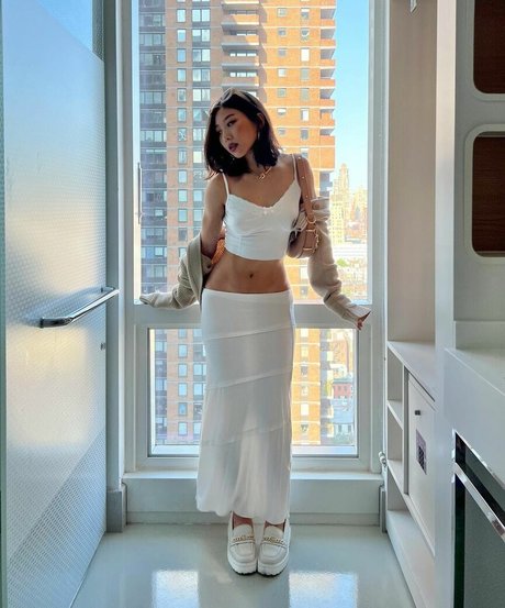 vivacious honey model beautiful pic