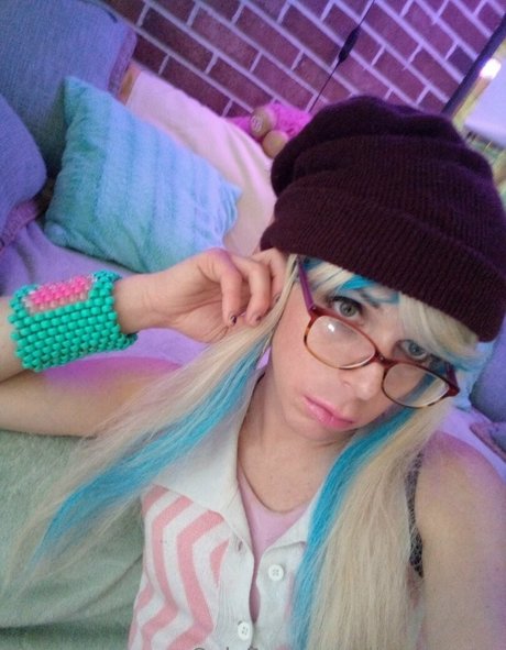 jizzyjennaa star adult picture