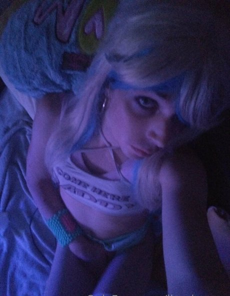 jizzyjennaa xxx model pic