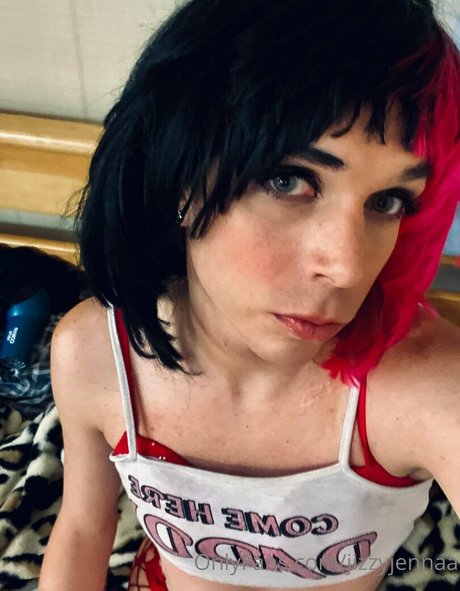 jizzyjennaa adult actress galleries
