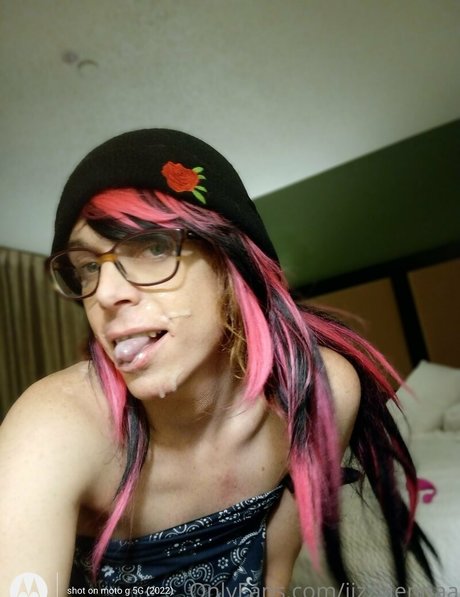 jizzyjennaa erotic star photos