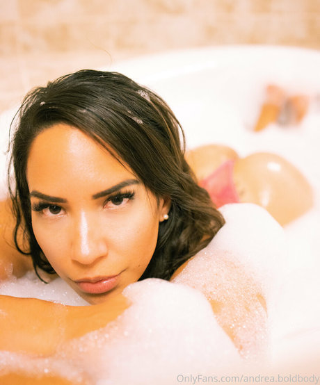 Andrea Boldbody nudes model photo