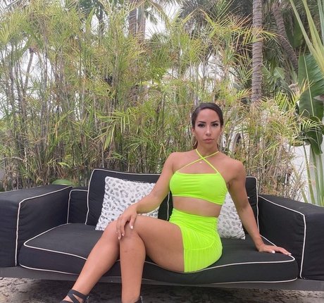 Andrea Boldbody pornstar img