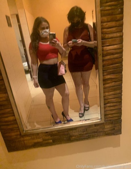 trophygirlfriendk hot actress img