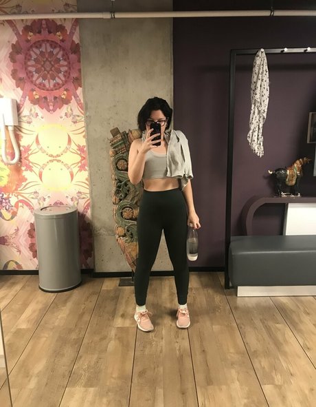 redlotti pornstar high quality galleries