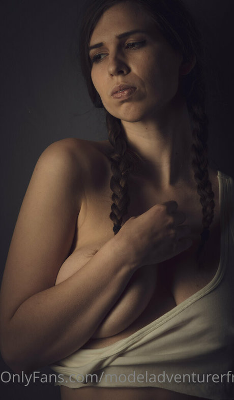 modeladventurerfree free model img