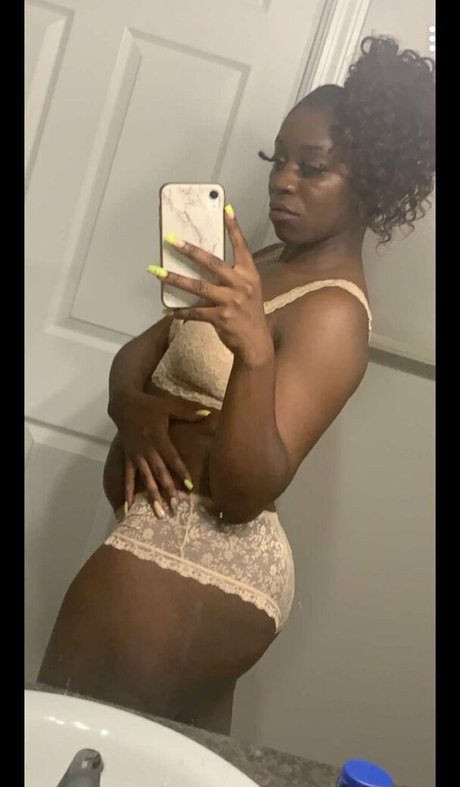 antoniopearl sex model pics