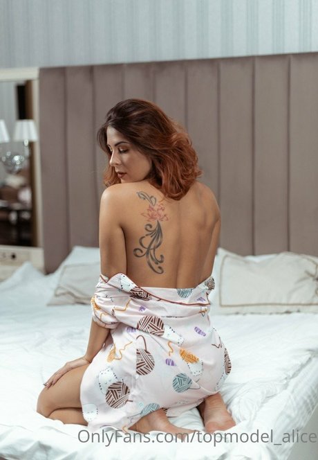 Model Alice hot star pictures