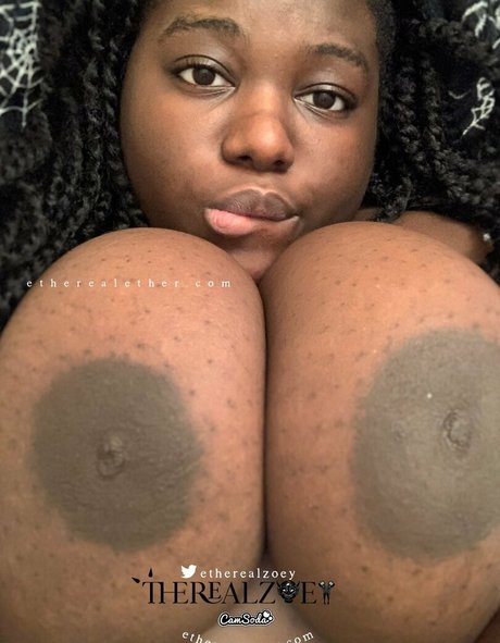 therealzoey adult actress pic