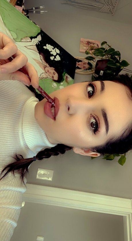 Mamiii111 xxx model pic